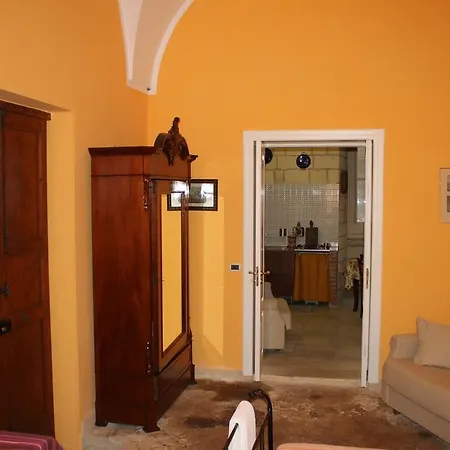 Palazzo Lubelli * Serrano